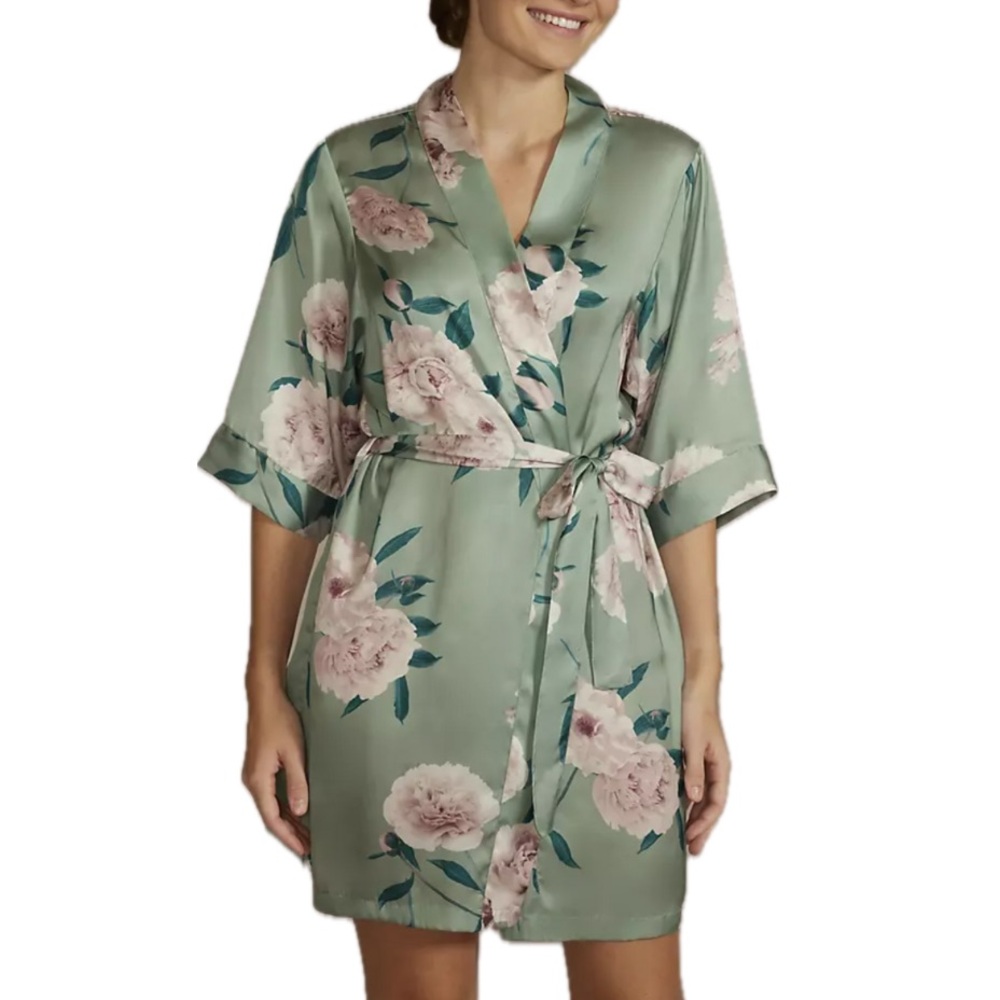 Floral Kimono Robe in Green and Pink